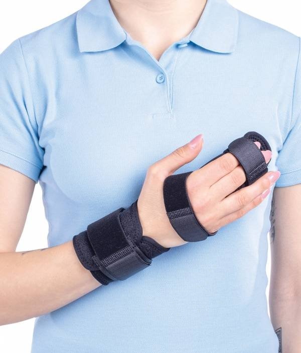 M Finger – Orteza incheietura mana si deget fixa, Marimea 1